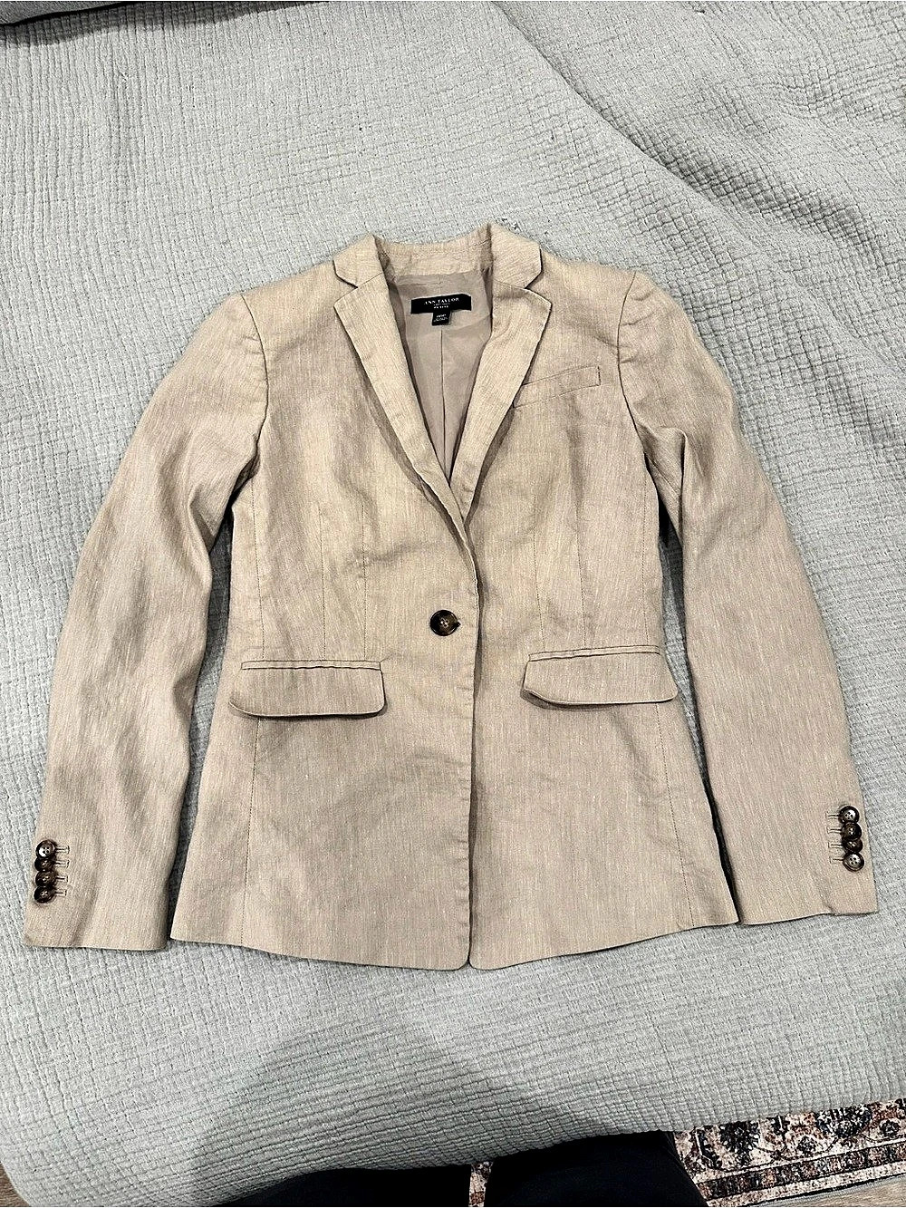 Ann Taylor beige linen blend blazer